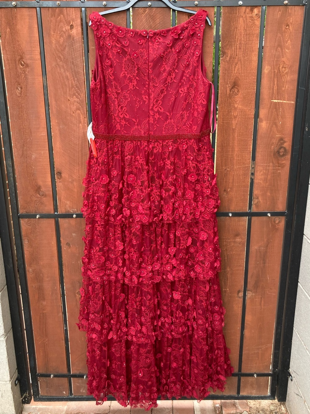 Mac Duggal 67710 Floral Applique Ruffled Tiered V Neck Gown Size 16 NWT - Picture 4 of 12